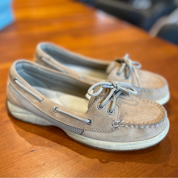 Sperry Angelfish Boat Shoe S7 - Picture 1 of 4